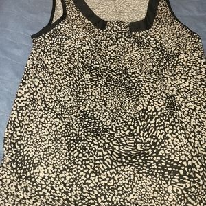 Loft M sleeveless cotton blouse